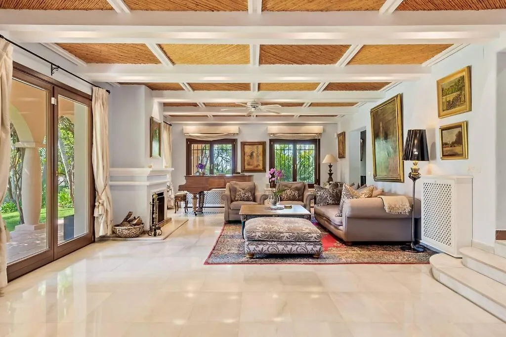 マルベーリャ Grand Mansion With Tropical Parkヴィラ 0*,  スペイン